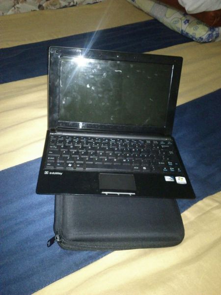 Netbook Itautec